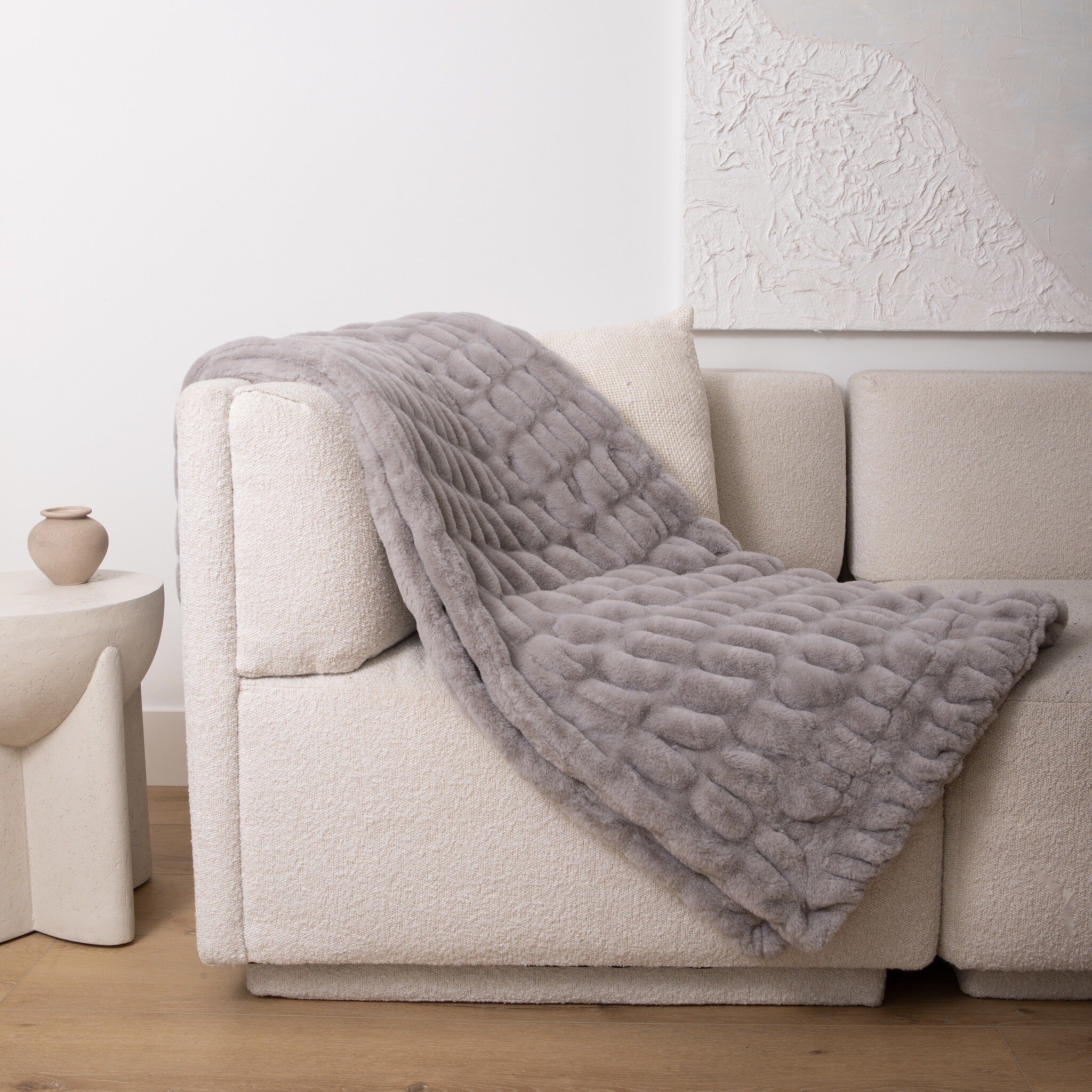 Luxxe Ribbed Faux Fur Throw