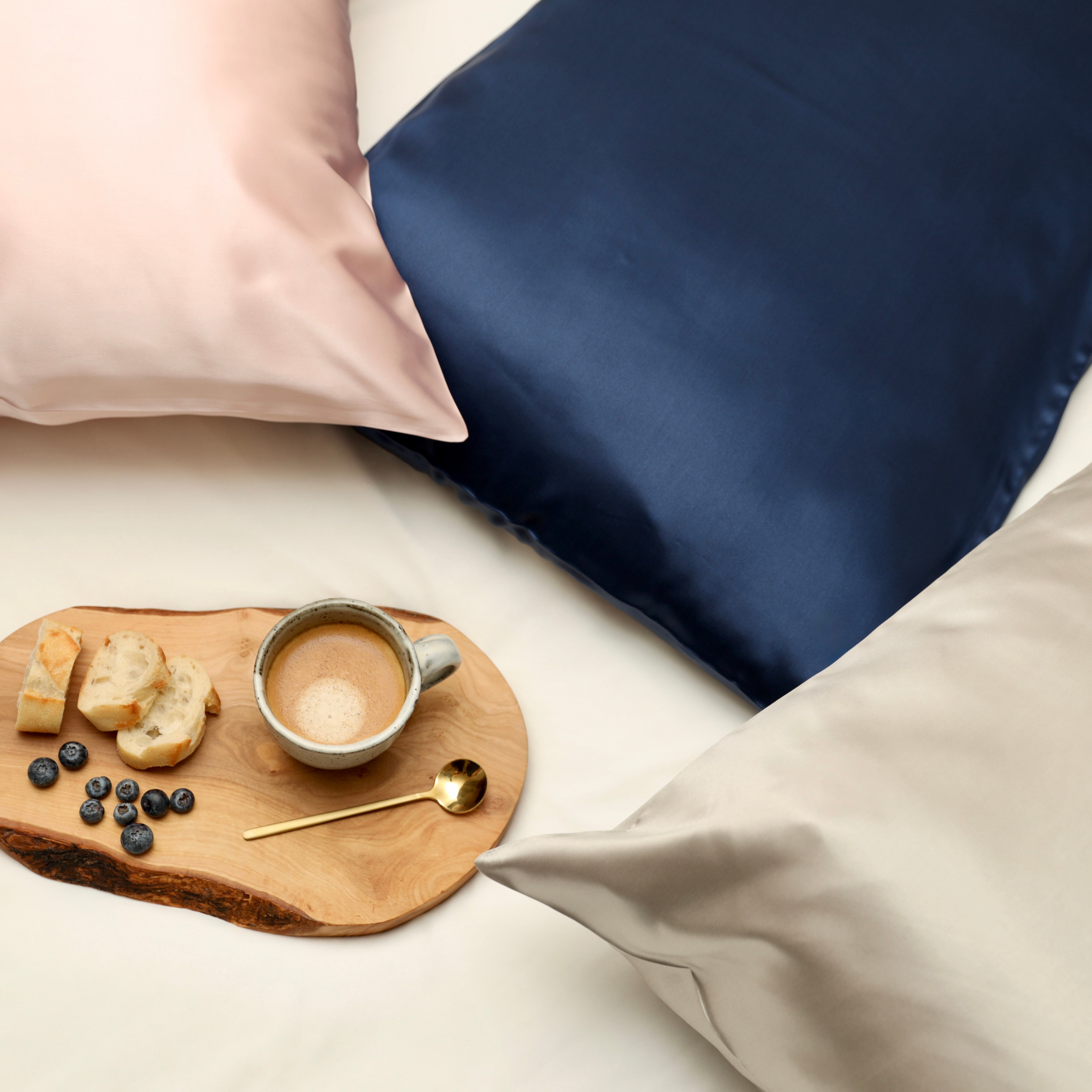 Luxxe Silk Pillowcase