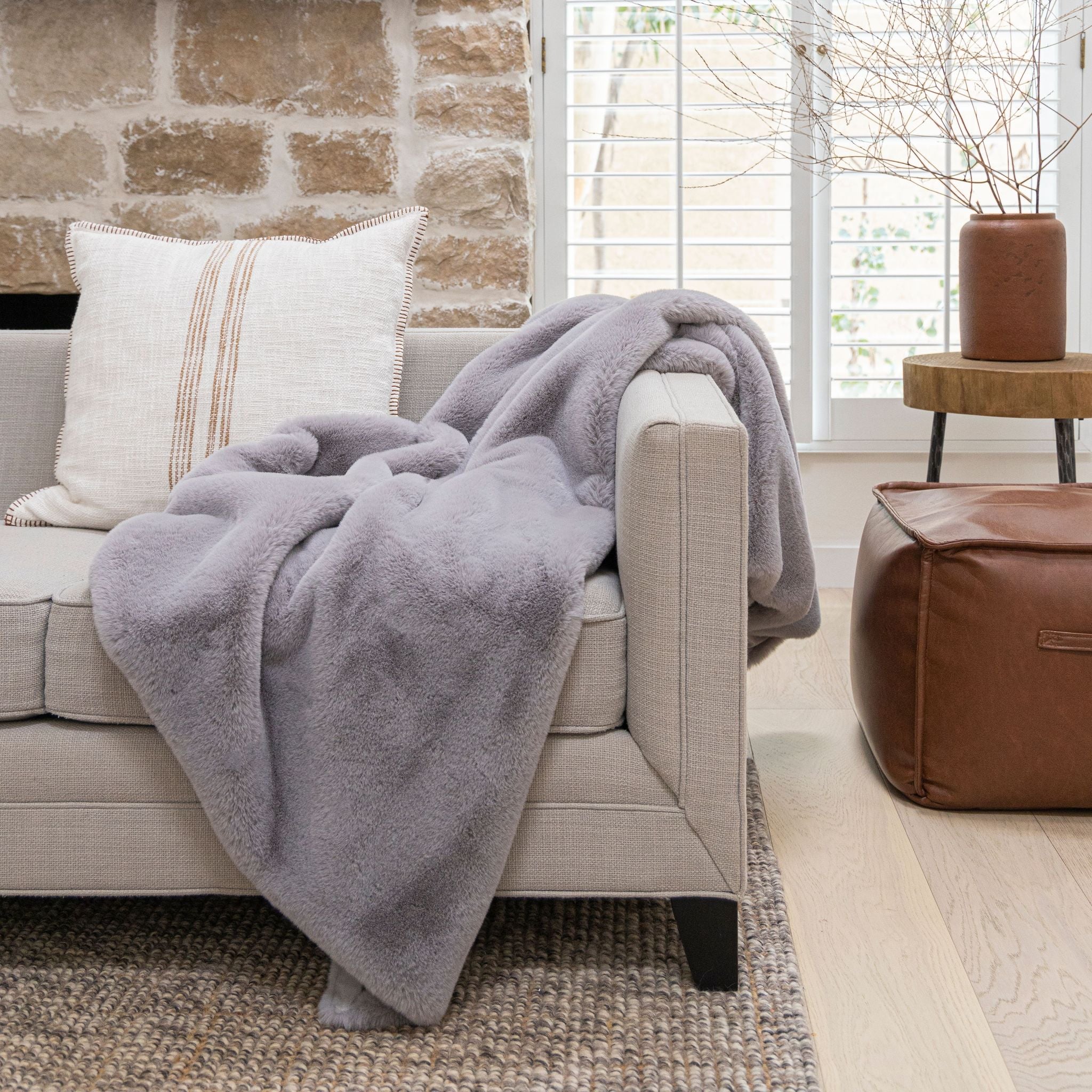 Luxxe Faux Fur Chinchilla Throw