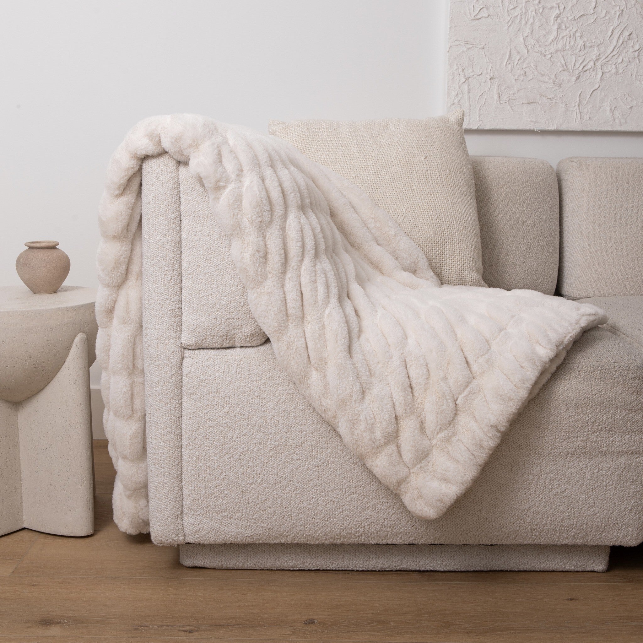 Luxxe Ribbed Faux Fur Throw
