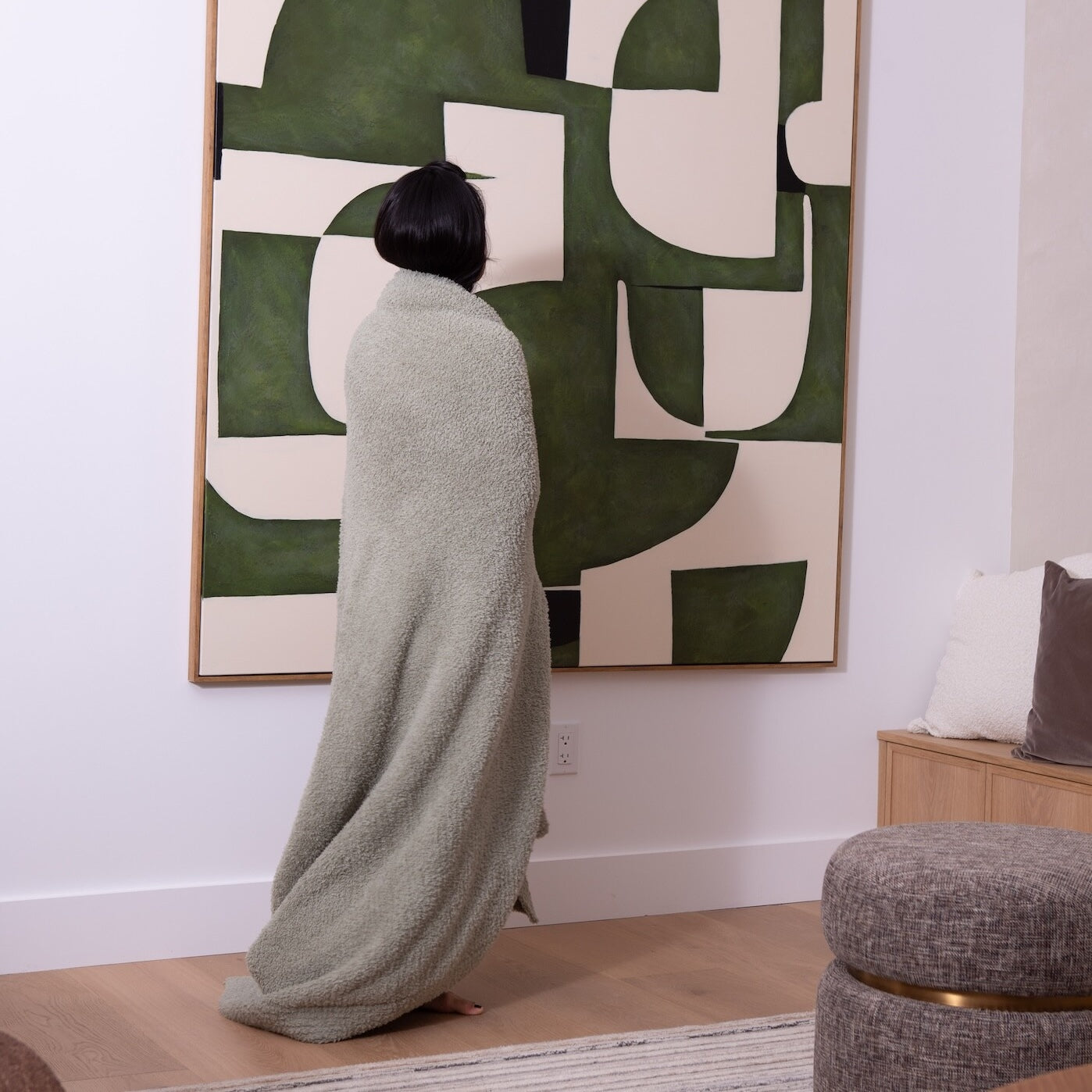 Luxxe Feather Yarn Throw