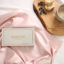 Load image into Gallery viewer, Luxxe Silk Pillowcase

